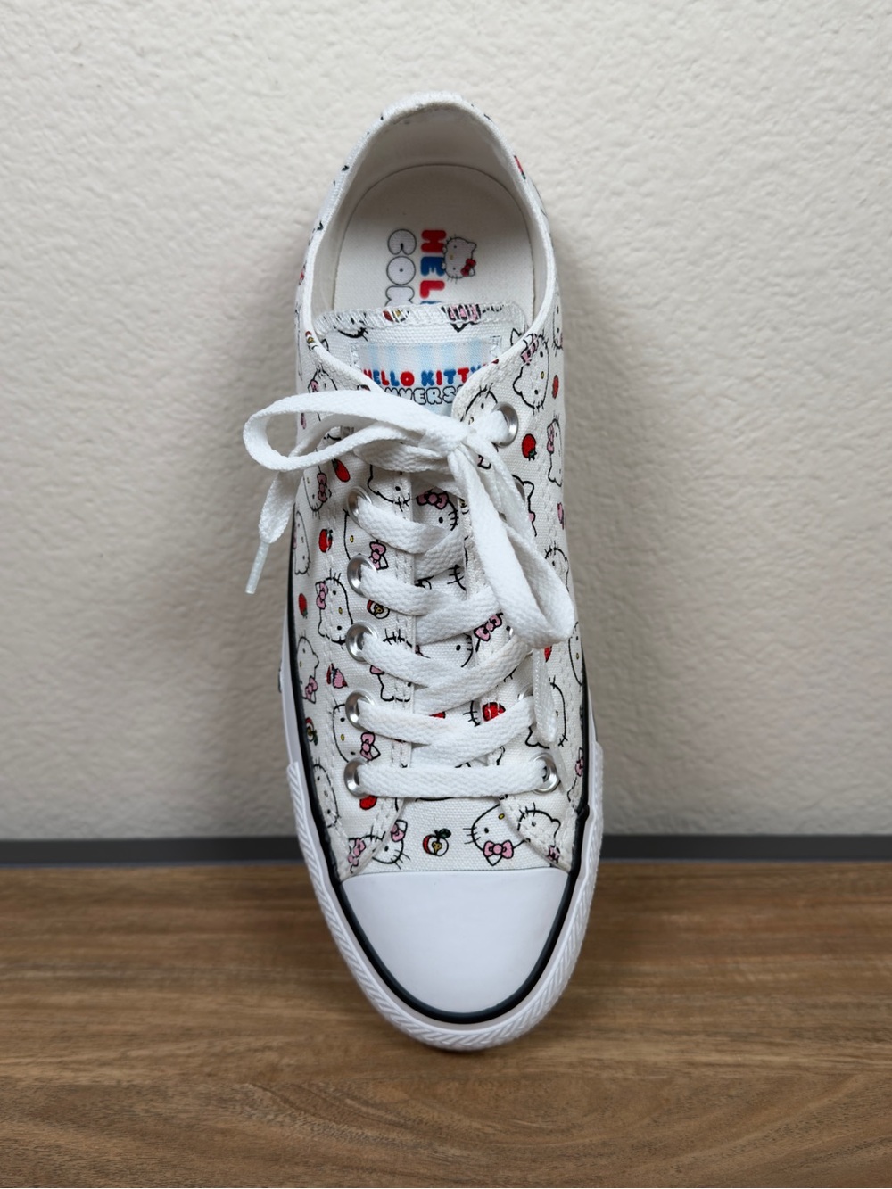 Converse Chuck Taylor Hello Kitty Low Top White Shoes 163916F Women's 8 Men's 6 - Picture 9 of 16
